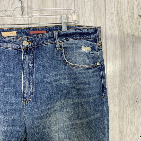 Anthropologie Pilcro The Heritage Boyfriend Distressed Busted Knee Jeans size 32 - Picture 8 of 12